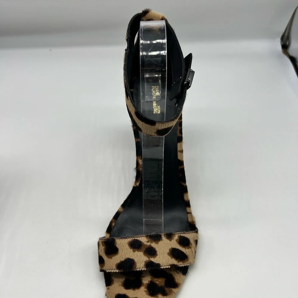 Diane Von Furstenberg - Chain-link Leopard Ankle Strap Open Toe High Heels SZ 11